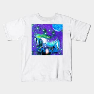 HORSE:  DANCING IN STARDUST AND MOONLIGHT Kids T-Shirt